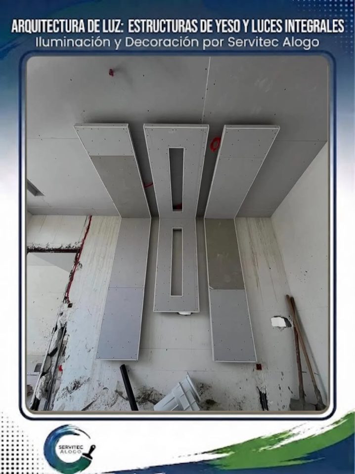 Diseño de techo con estructura de yeso y luces integradas
